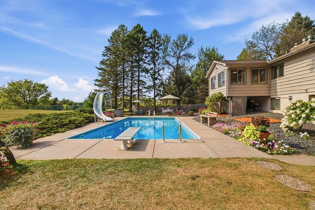 13608 Homestead Avenue N, Hugo, MN 55038