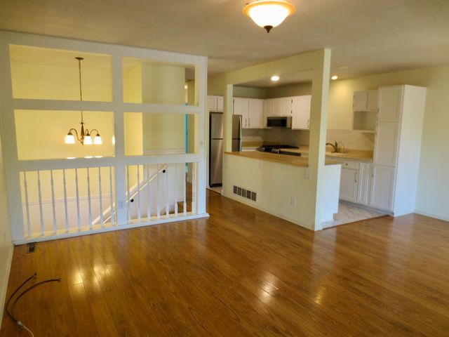 7607 Zinnia Way, Maple Grove, MN 55311