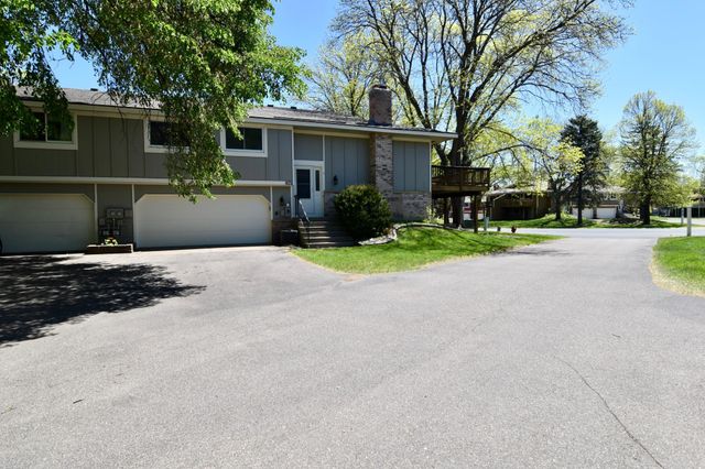 7607 Zinnia Way, Maple Grove, MN 55311