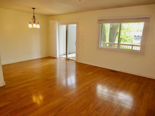 7607 Zinnia Way, Maple Grove, MN 55311