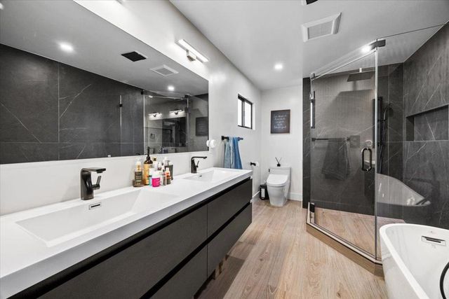 1768 Laurentian Way, Sunnyvale, CA 94087
