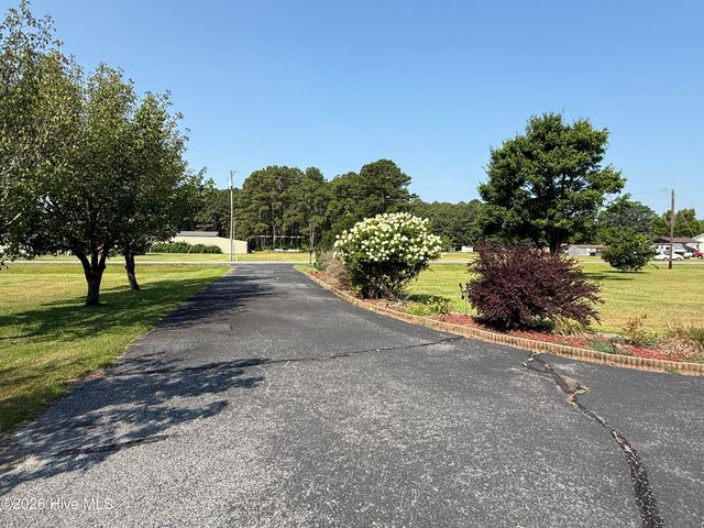 777 Strickland Terrace, Kinston, NC 28504