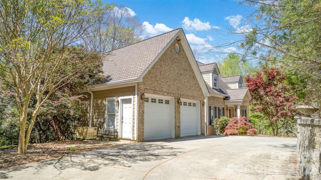 464 Laurel Cove Road, Statesville, NC 28677
