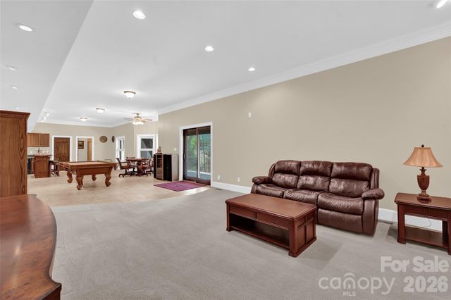 464 Laurel Cove Road, Statesville, NC 28677