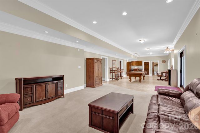 464 Laurel Cove Road, Statesville, NC 28677