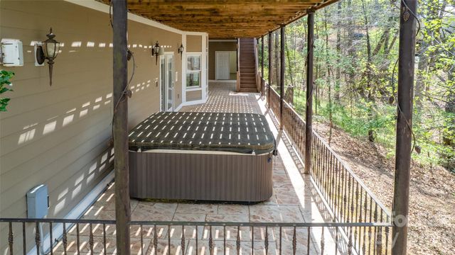 464 Laurel Cove Road, Statesville, NC 28677