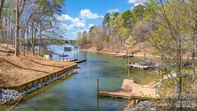464 Laurel Cove Road, Statesville, NC 28677