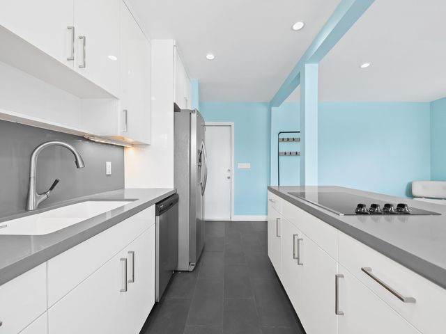 2591 NE 55th Ct 102, Fort Lauderdale, FL 33308