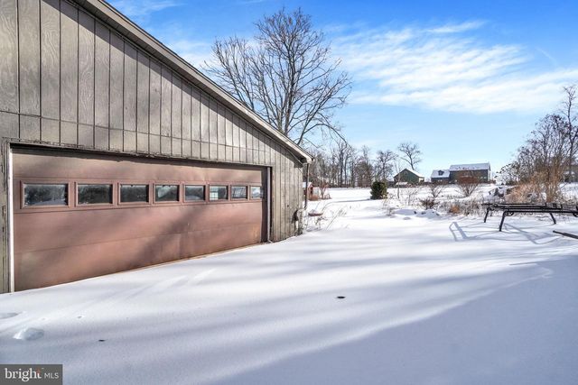 970 WHISLER RD, Etters, PA 17319