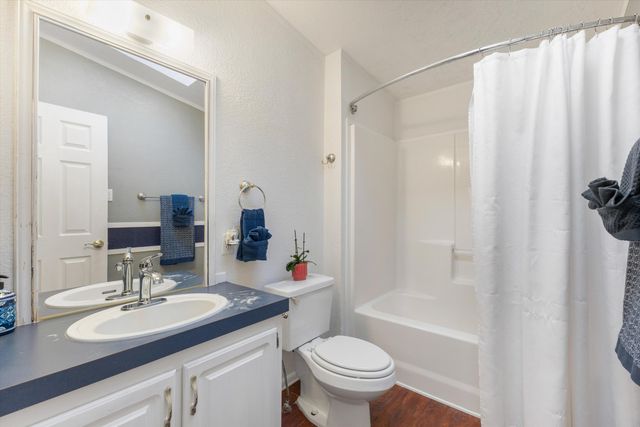 187 Barton Road, Edgewood, NM 87015