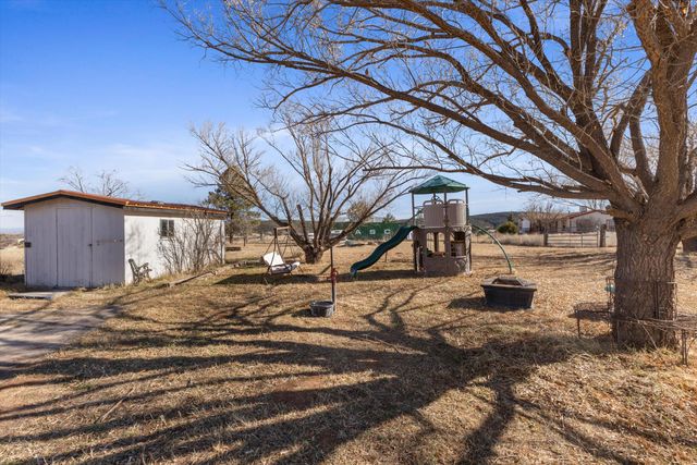 187 Barton Road, Edgewood, NM 87015