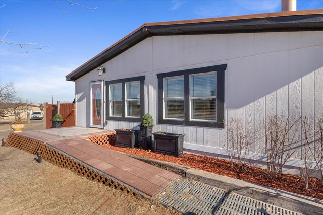 187 Barton Road, Edgewood, NM 87015