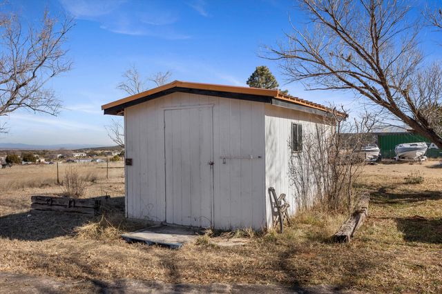 187 Barton Road, Edgewood, NM 87015
