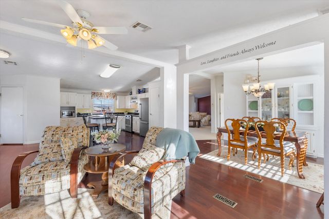 187 Barton Road, Edgewood, NM 87015