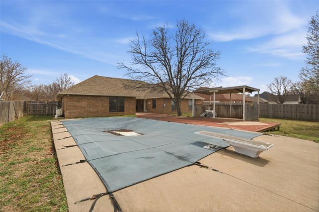 1706 Constitution Avenue, Enid, OK 73703