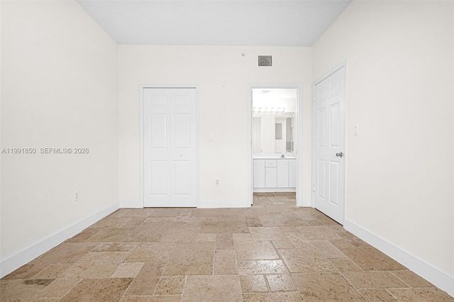 7085 Nova Dr 128, Davie, FL 33317