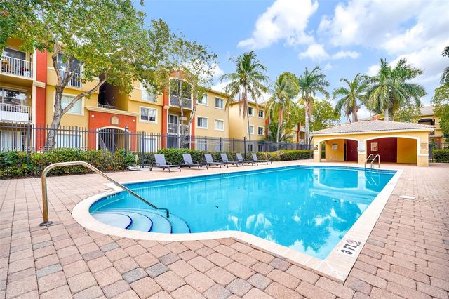 7085 Nova Dr 128, Davie, FL 33317