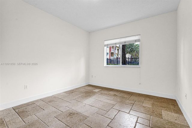 7085 Nova Dr 128, Davie, FL 33317