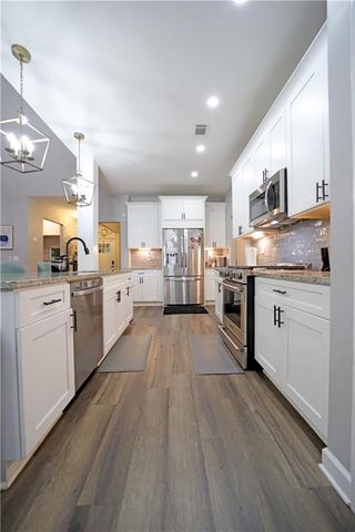 195 Bellevue Loop, Fayetteville, GA 30215