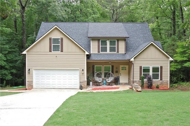 195 Bellevue Loop, Fayetteville, GA 30215