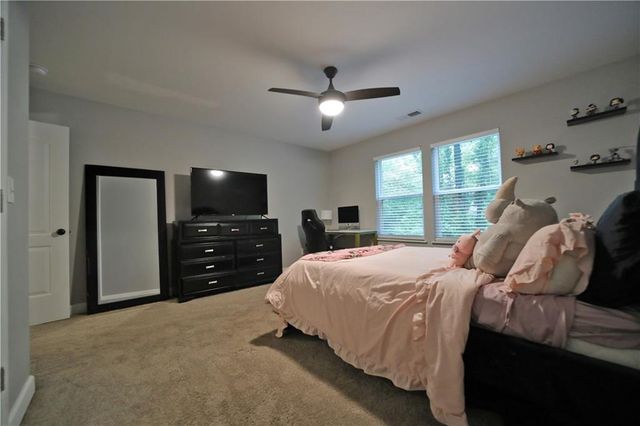 195 Bellevue Loop, Fayetteville, GA 30215