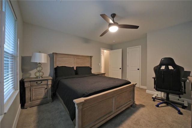195 Bellevue Loop, Fayetteville, GA 30215