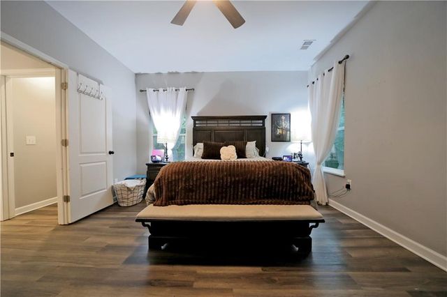 195 Bellevue Loop, Fayetteville, GA 30215