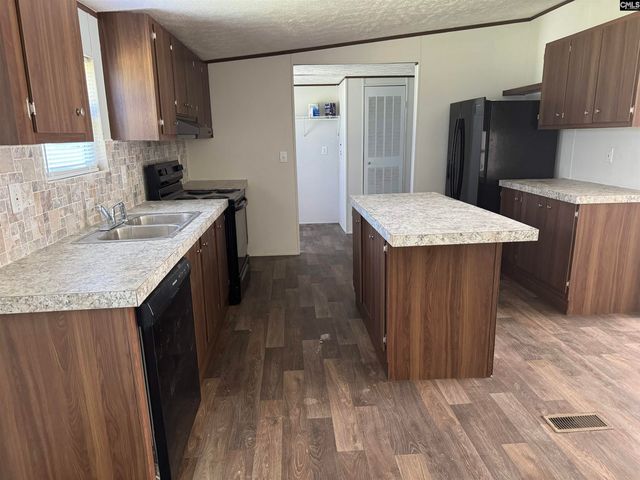 7527 Old Number Six Highway, Santee, SC 29142