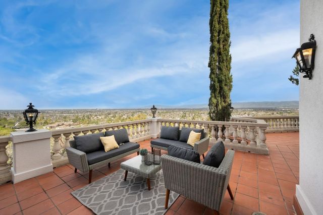 5770 Harwood Road, Los Gatos, CA 95032