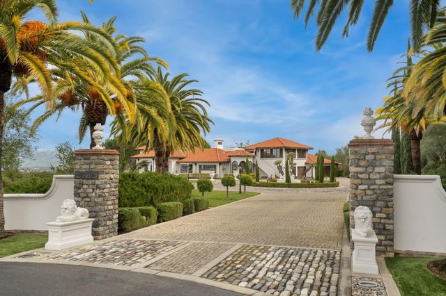 5770 Harwood Road, Los Gatos, CA 95032