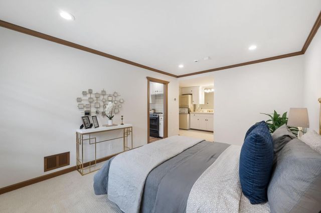 5770 Harwood Road, Los Gatos, CA 95032