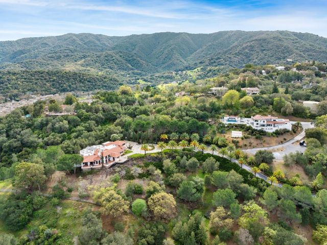 5770 Harwood Road, Los Gatos, CA 95032