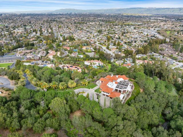 5770 Harwood Road, Los Gatos, CA 95032