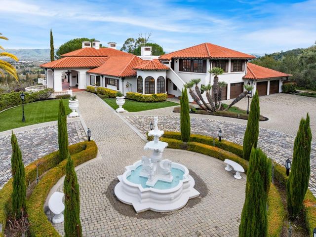 5770 Harwood Road, Los Gatos, CA 95032