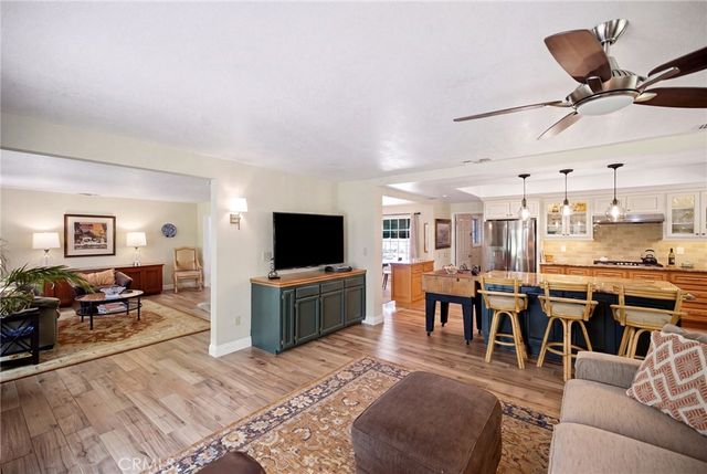 1179 Lyndhurst, Riverside, CA 92507
