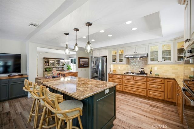 1179 Lyndhurst, Riverside, CA 92507