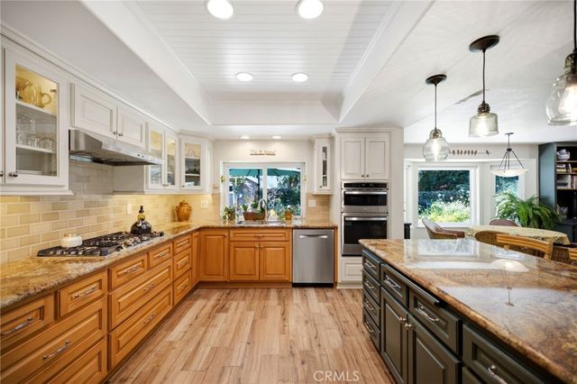 1179 Lyndhurst, Riverside, CA 92507