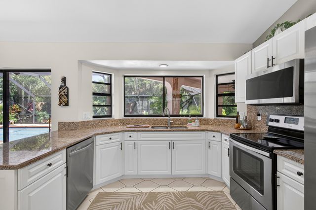 1945 Lynton Circle, Wellington, FL 33414