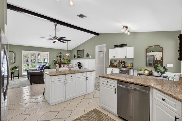 1945 Lynton Circle, Wellington, FL 33414