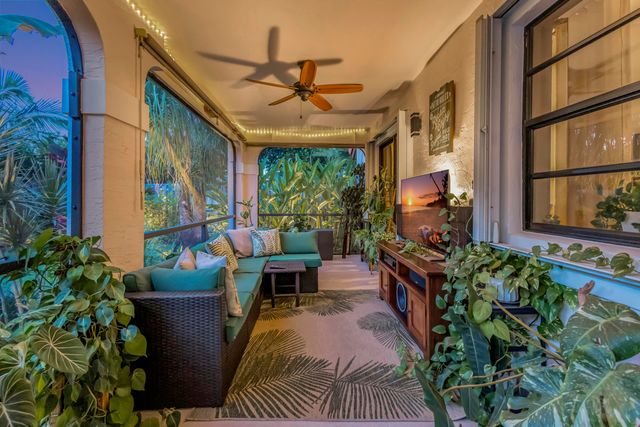 1945 Lynton Circle, Wellington, FL 33414