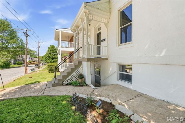 626 Adams Street, St Charles, MO 63301