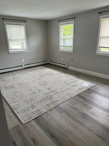11 Friar Tuck Ln, Oxford, MA 01540