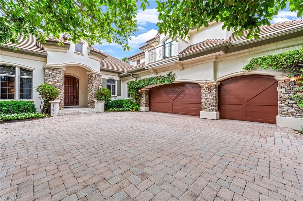 2560 Half Moon WALK, NAPLES, FL 34102 — photo 2