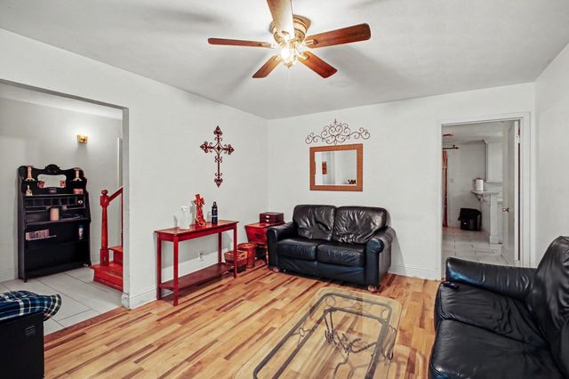 2806 Dewberry Lane, Pasadena, TX 77502