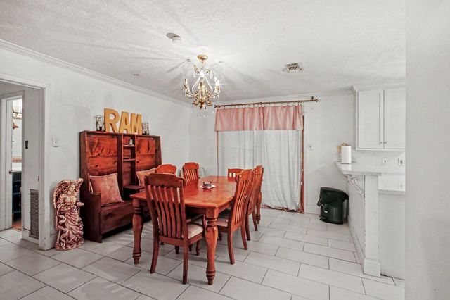 2806 Dewberry Lane, Pasadena, TX 77502