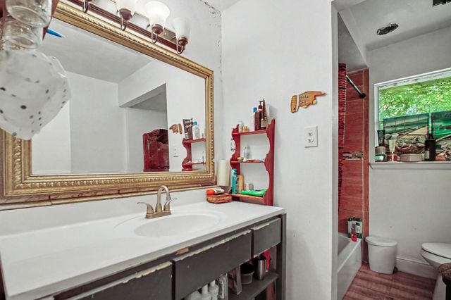 2806 Dewberry Lane, Pasadena, TX 77502
