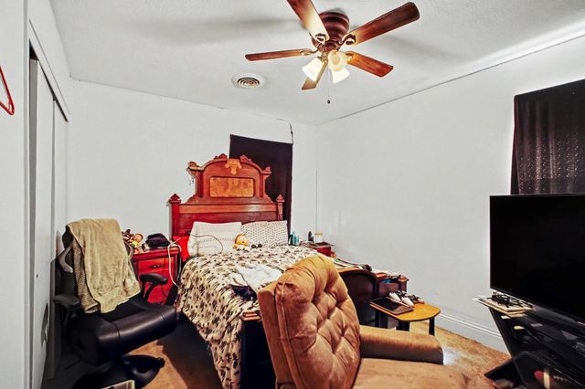 2806 Dewberry Lane, Pasadena, TX 77502