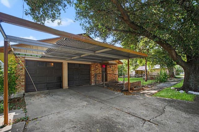2806 Dewberry Lane, Pasadena, TX 77502