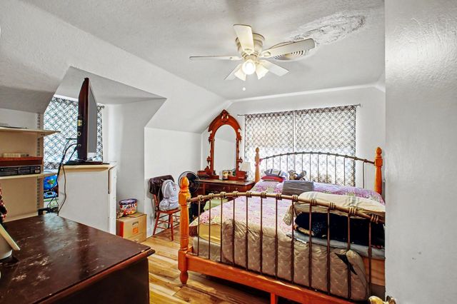 2806 Dewberry Lane, Pasadena, TX 77502
