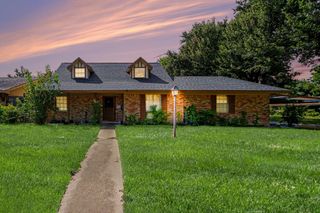 2806 Dewberry Lane, Pasadena, TX 77502